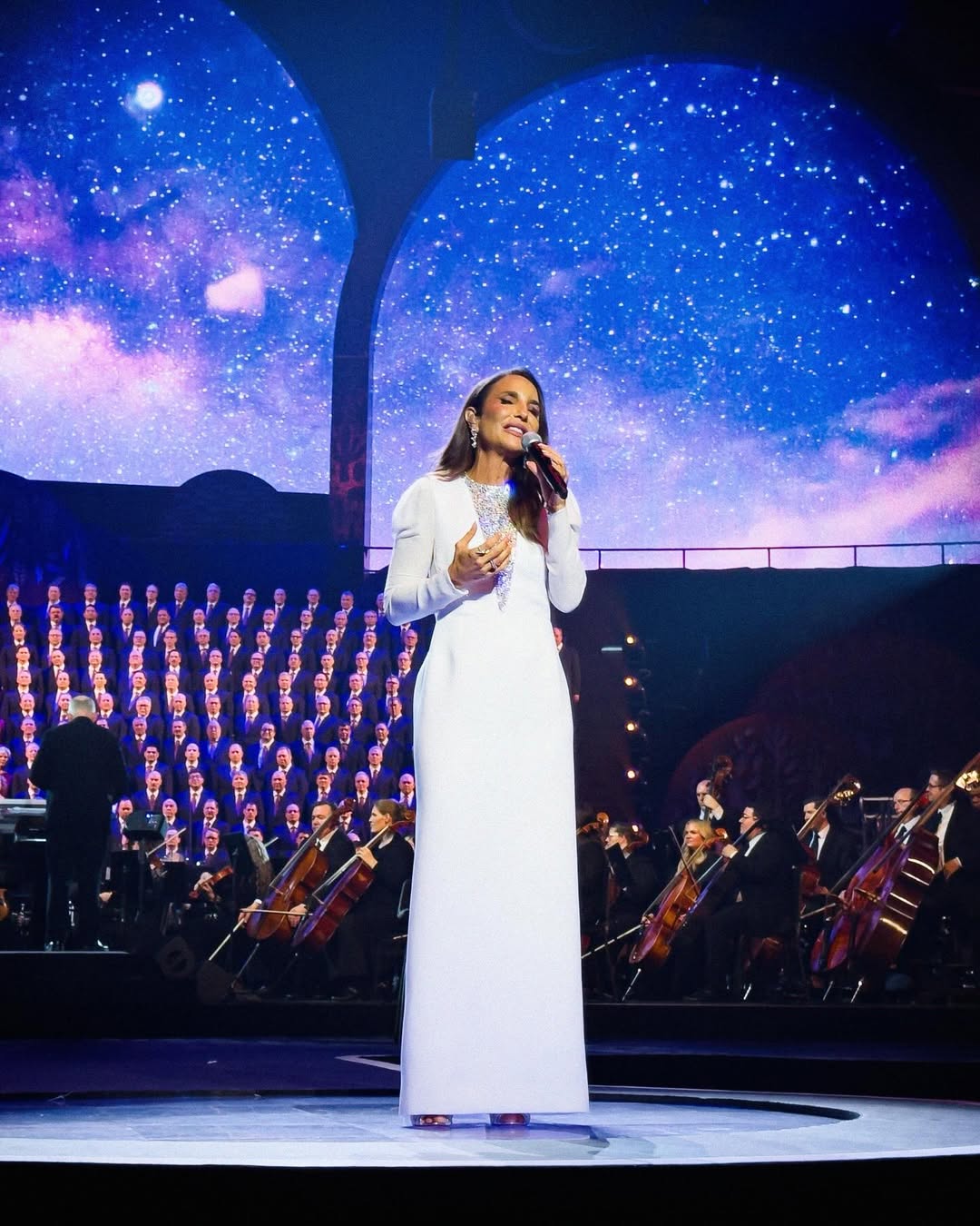 Ivete Sangalo em São Paulo, na turnê “Canções da Esperança”.